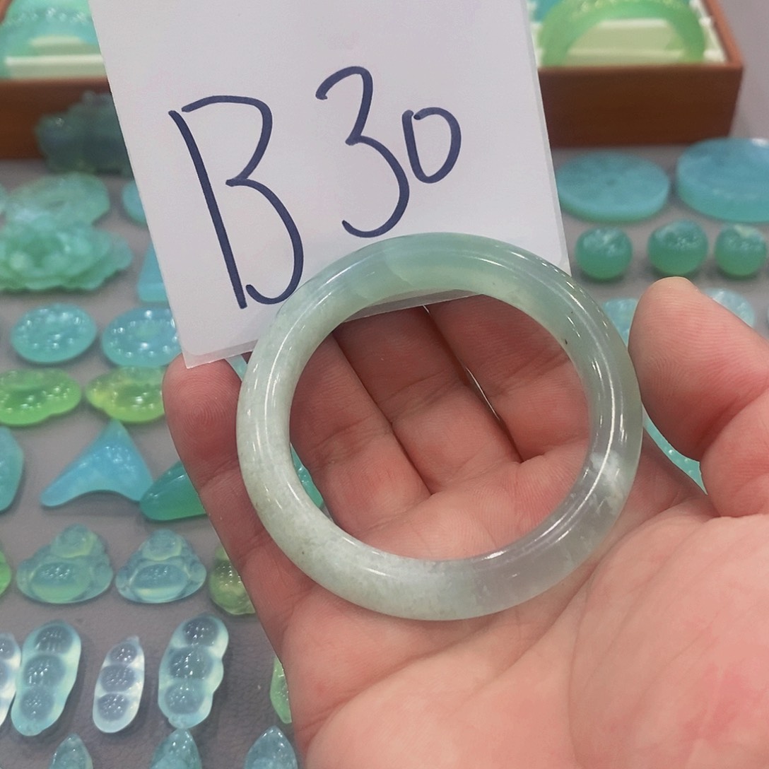 蛇纹石玉未镶嵌珠宝奇石歪*