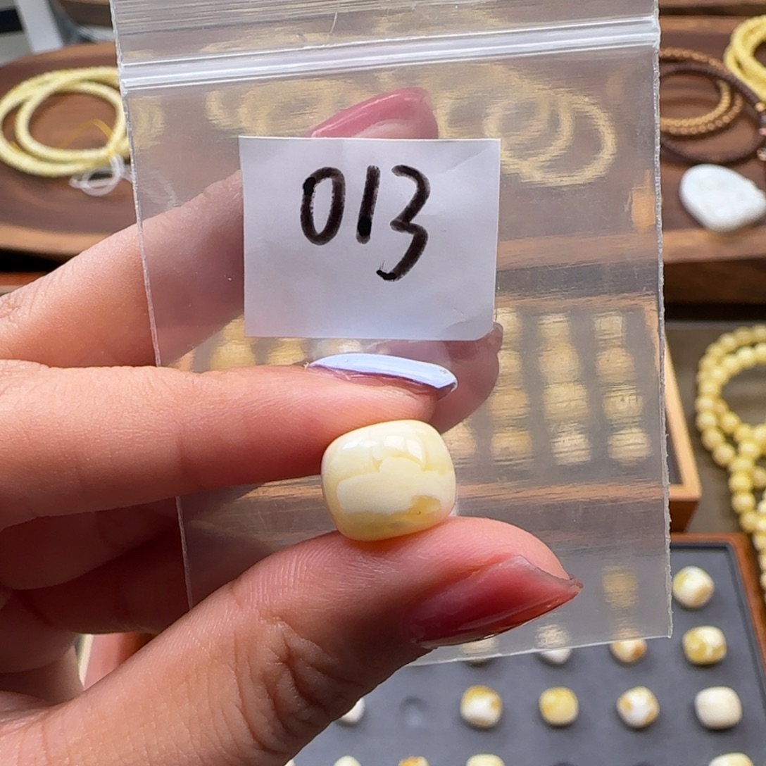 琥珀未镶嵌珠宝奇石11.6mm