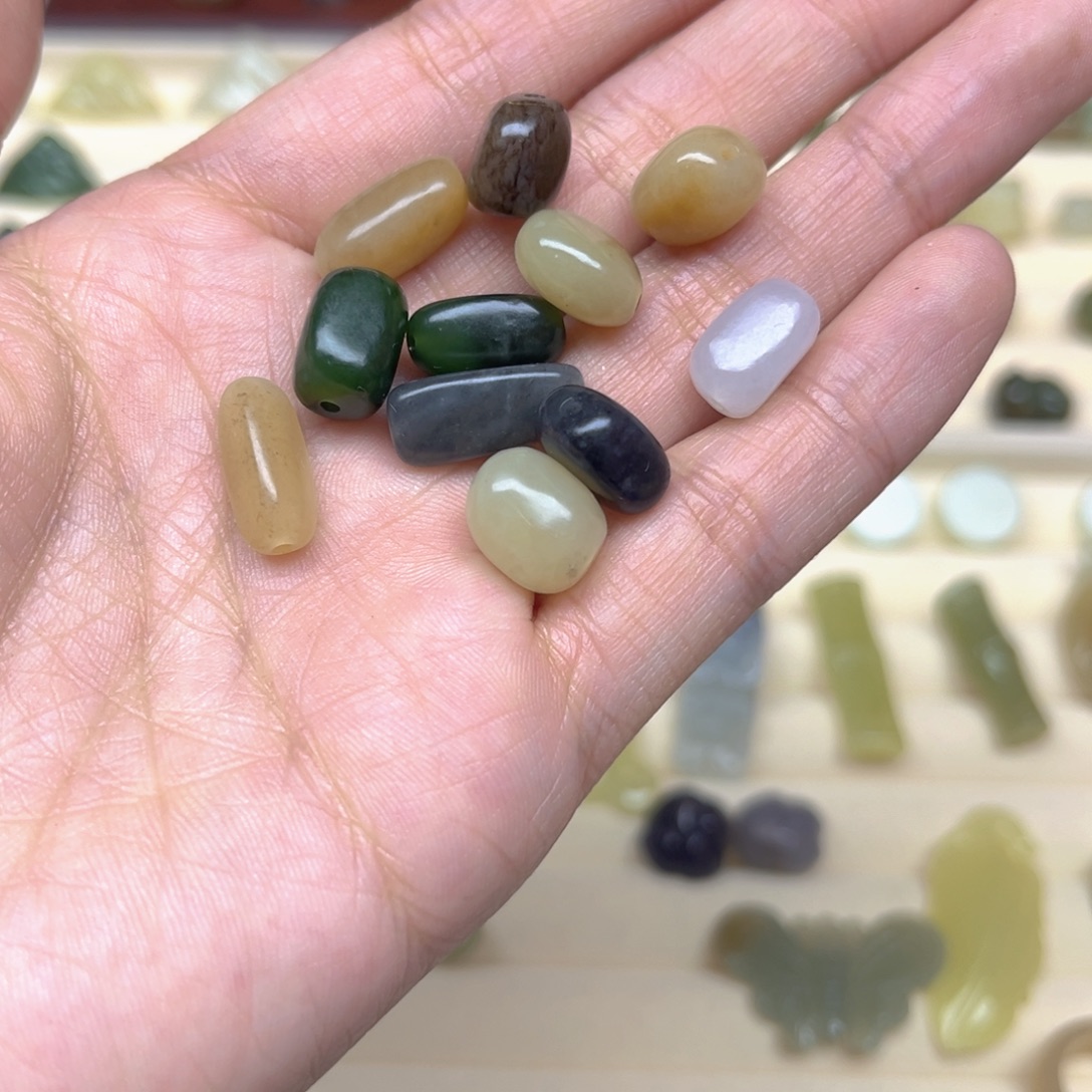 用***9和田玉未镶嵌珠宝半成品