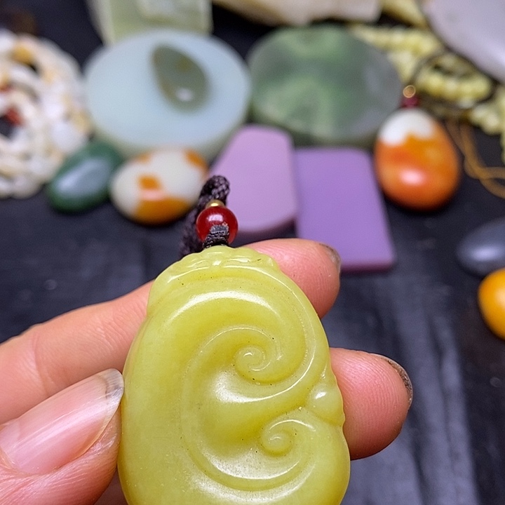 和田玉未镶嵌挂件