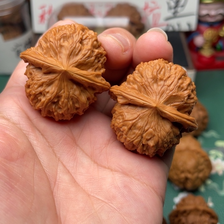 【闪购商品】文玩核桃吊坠39金锭元宝