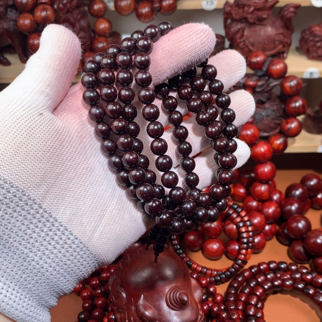 云***里染料紫檀（血檀）0.8X108镇泥爆星-5A级