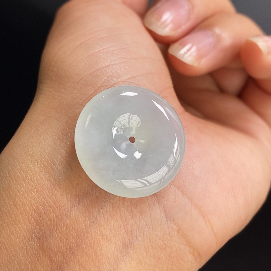 翡翠颈饰未镶嵌翡翠首饰