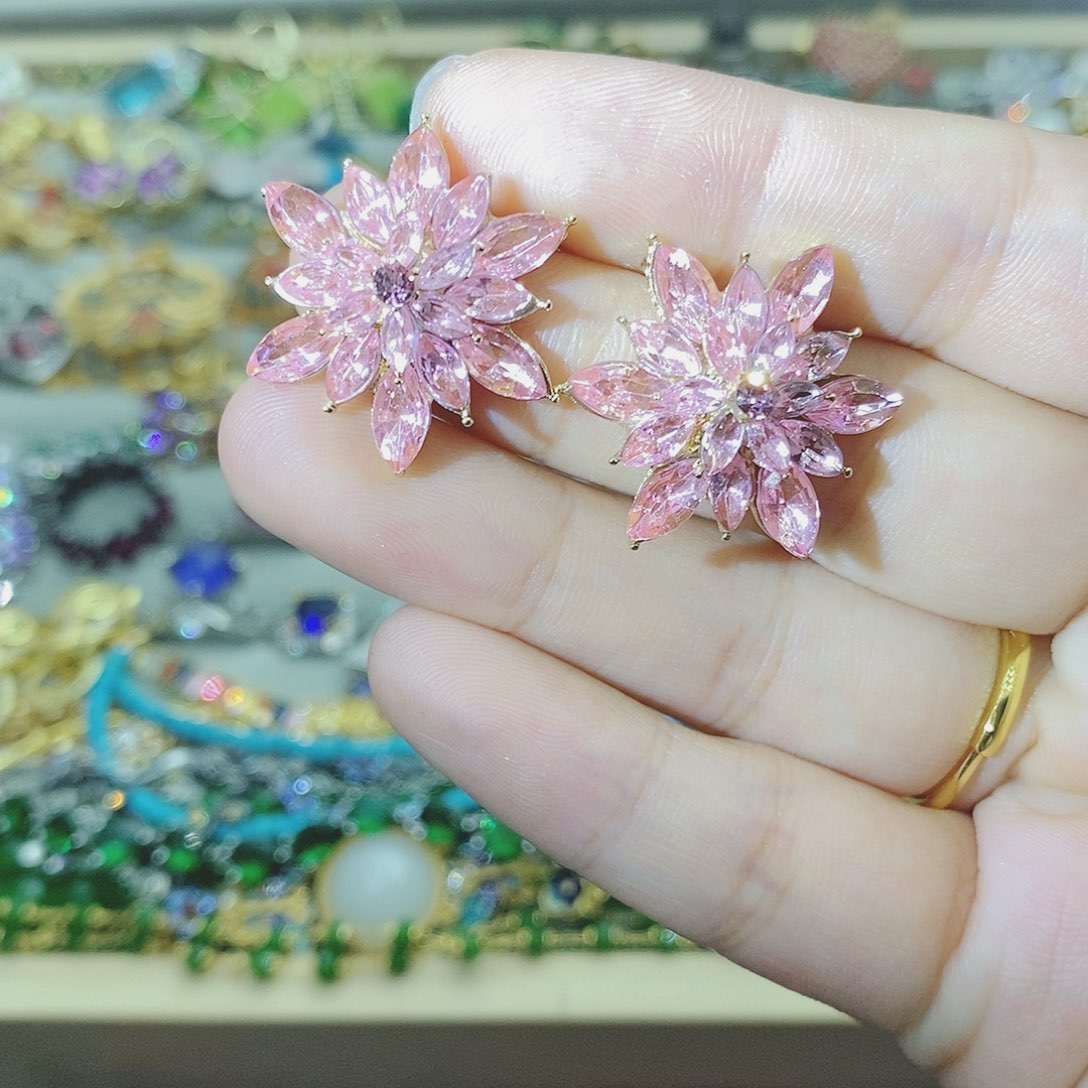 【闪购商品】银S925镶嵌耳饰托帕石