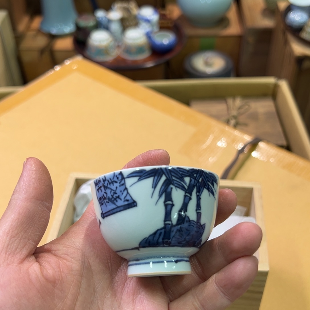 瓷片哈哈，花花花花花花