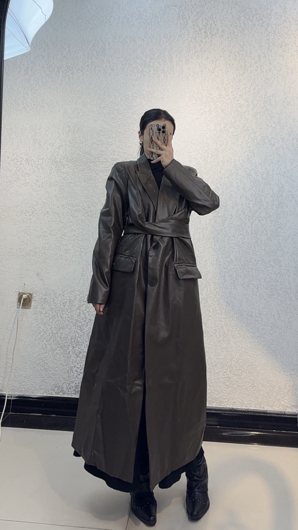 Marhaba 长款皮大衣