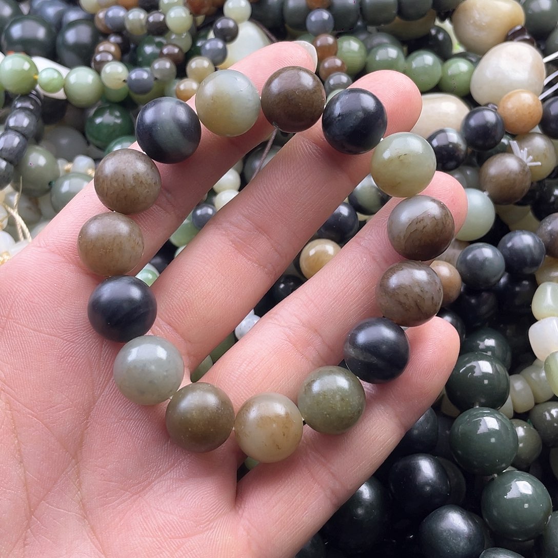 和田玉手串未镶嵌