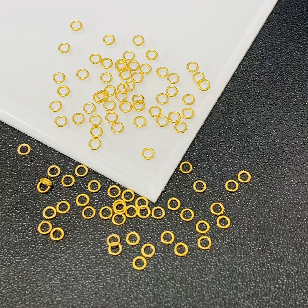 「戴琴珠宝」YZ3652-18K金3mm左右圆圈配件-XZZ(多样性发其一)