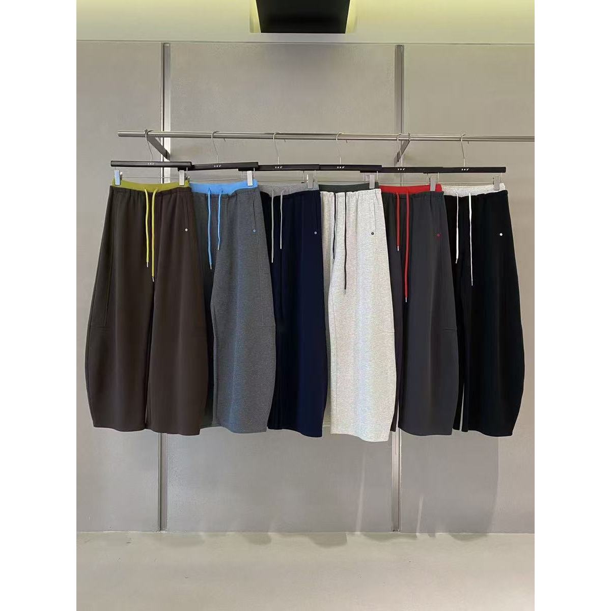  秋冬新款松紧腰拼接撞色休闲裤女宽松显瘦阔腿裤韩系抽绳弯刀裤