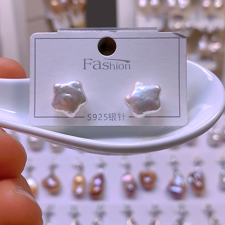 淡水珍珠颈饰合金