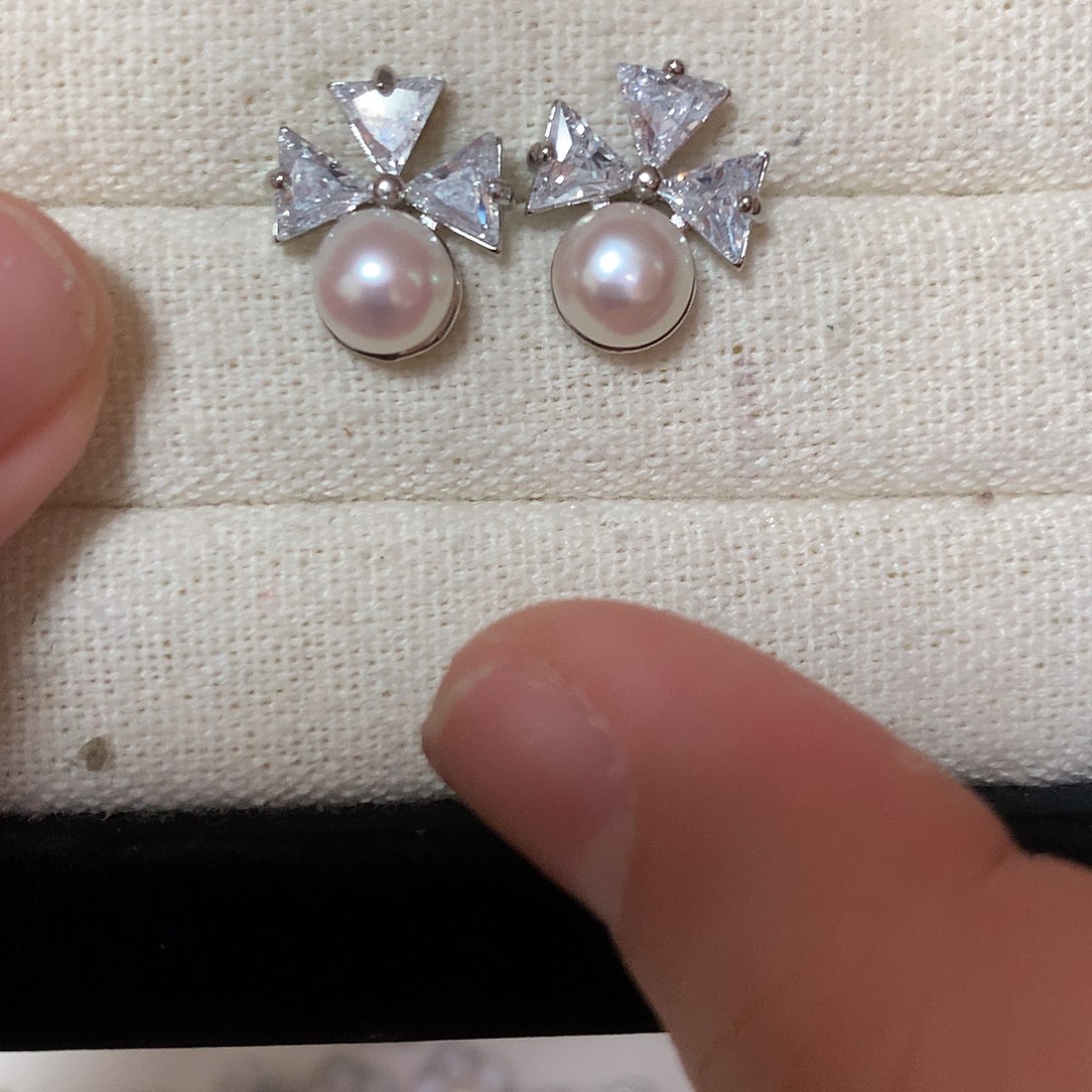 淡水珍珠耳饰合金