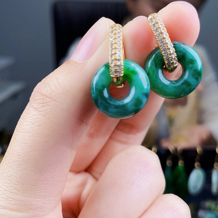 翡翠耳饰未镶嵌饰品