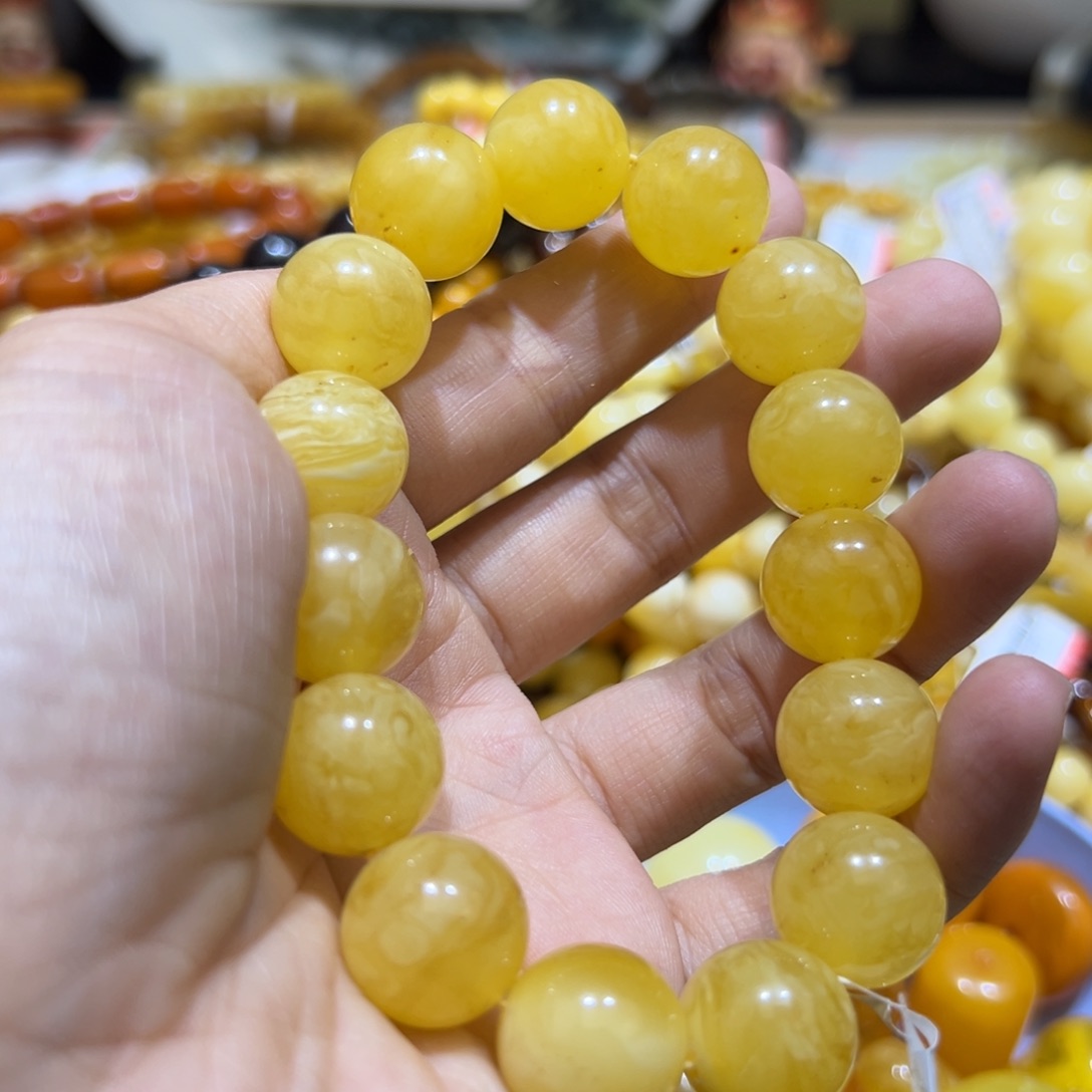 琥珀珠宝奇石未镶嵌