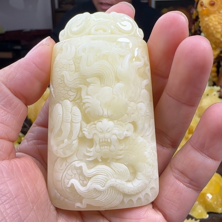 蜜蜡珠宝奇石未镶嵌