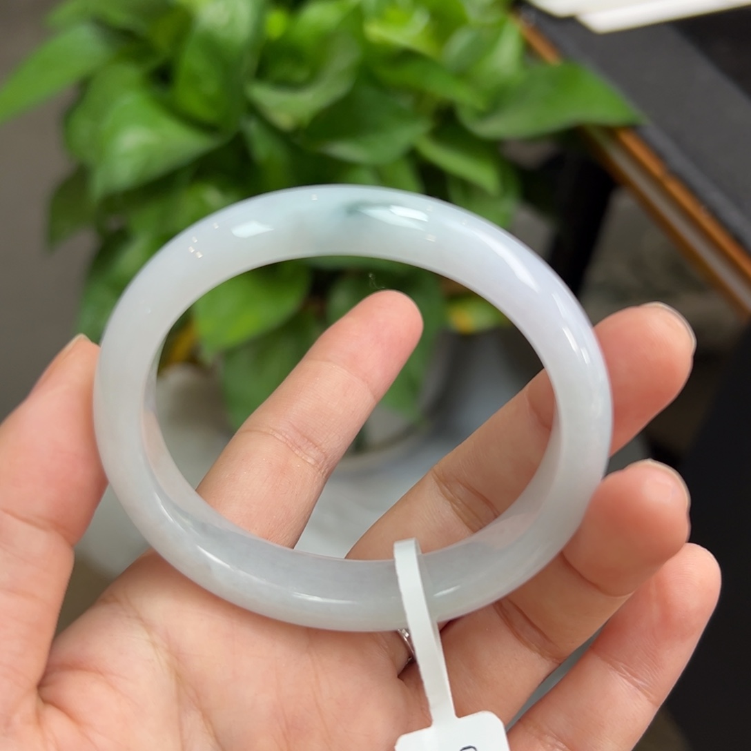 翡翠未镶嵌手镯54贵妃