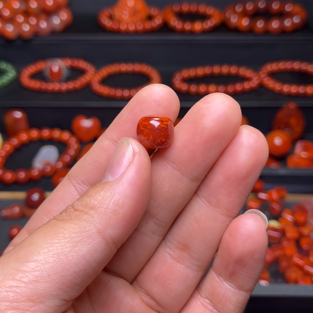 南红玛瑙珠宝奇石未镶嵌原矿老型火焰纹11.8*10.3mm