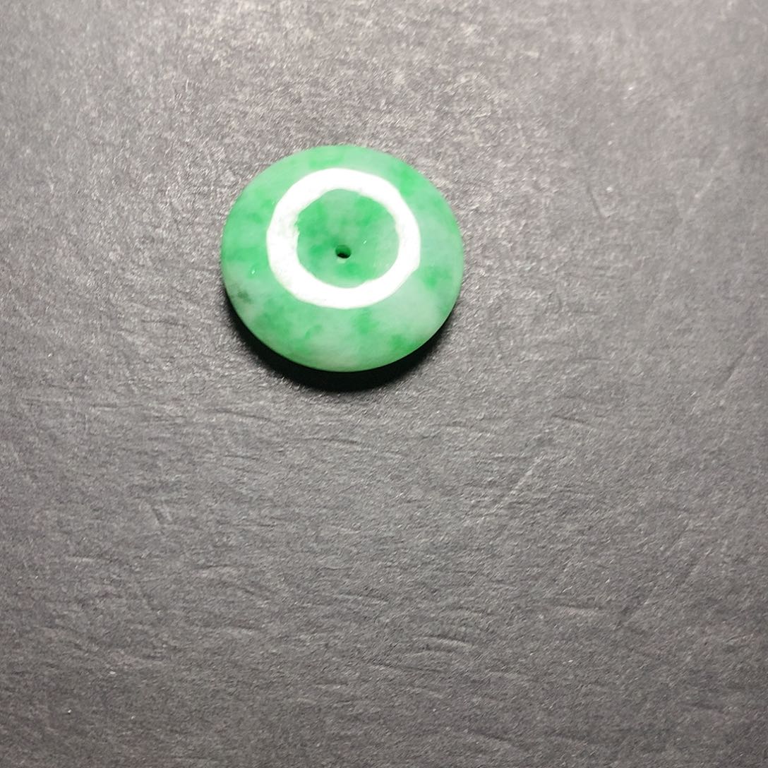 颈饰未镶嵌翡翠扣