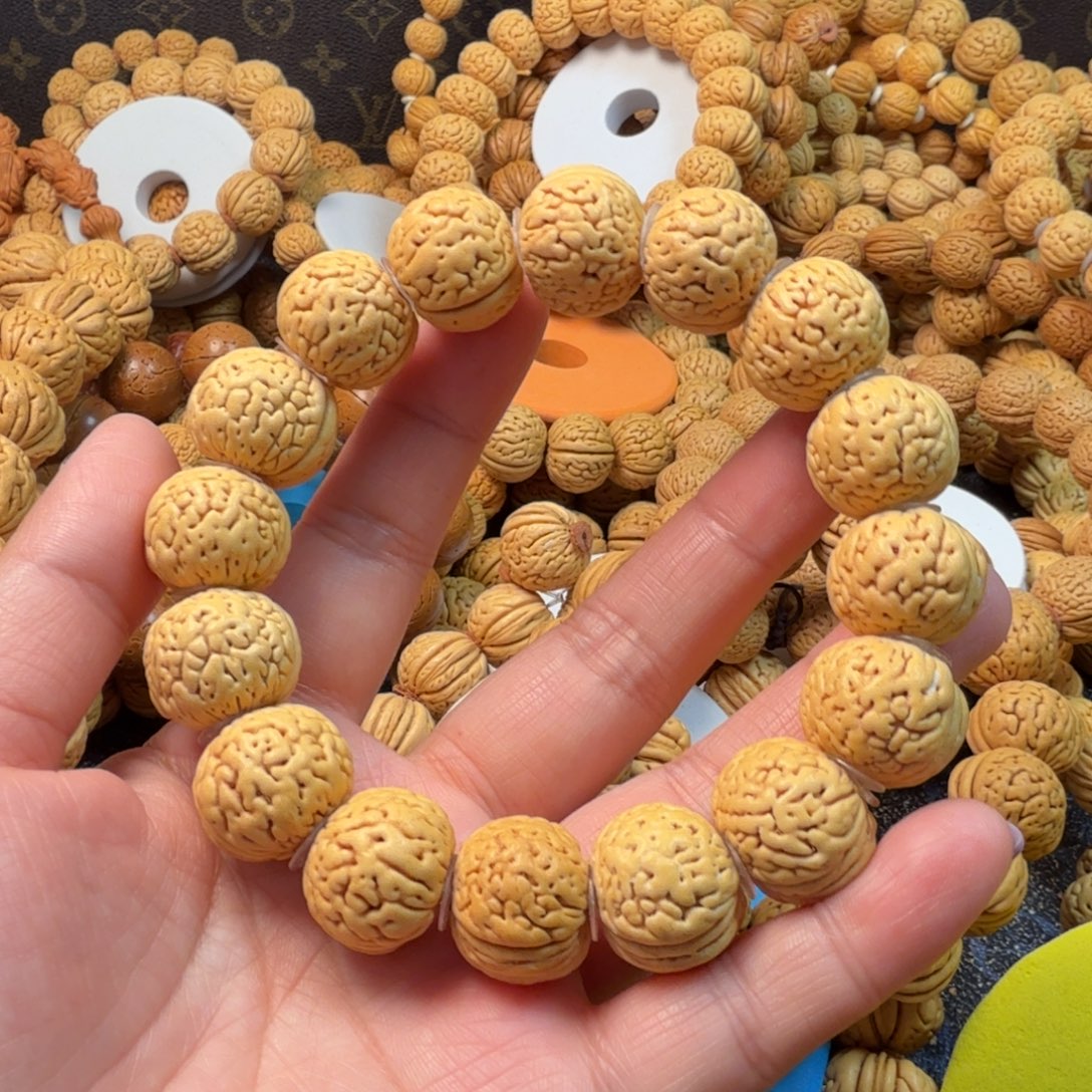 桃核吊坠老树苹果