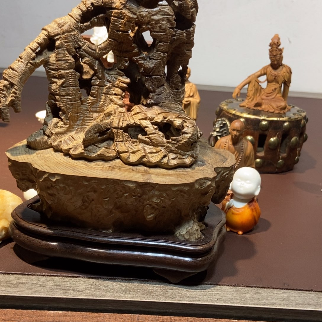 大叶紫檀（黑酸枝木类）
