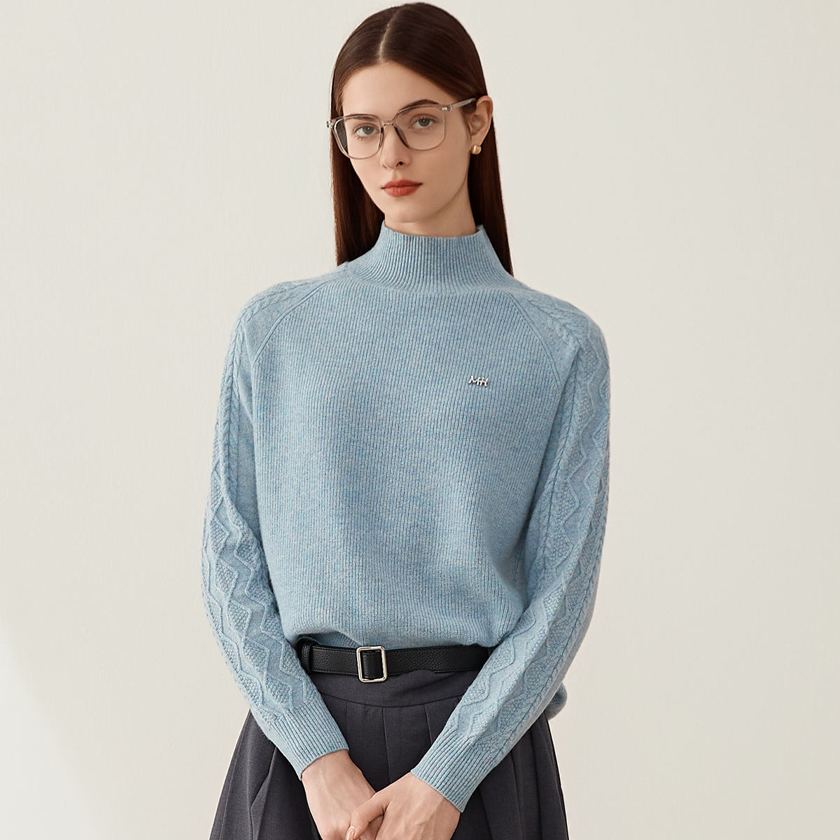 米皇100%山羊绒半高领插肩袖水钻女羊绒衫642430