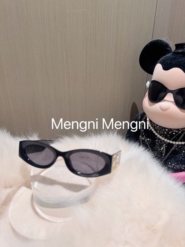 P1374  猫眼墨镜