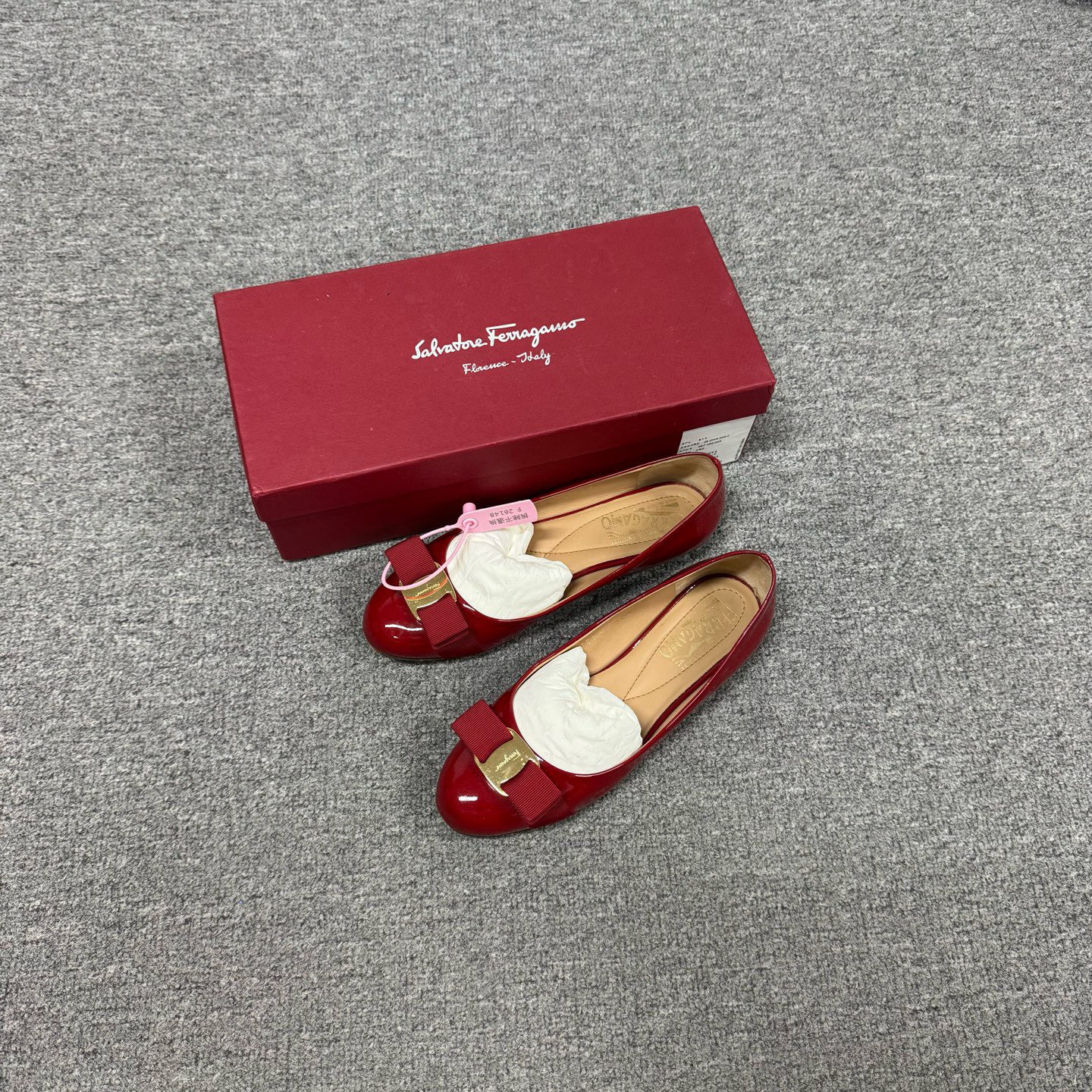 99新 AMIPARIS 菲拉格慕 红色单鞋 6码 36.5码