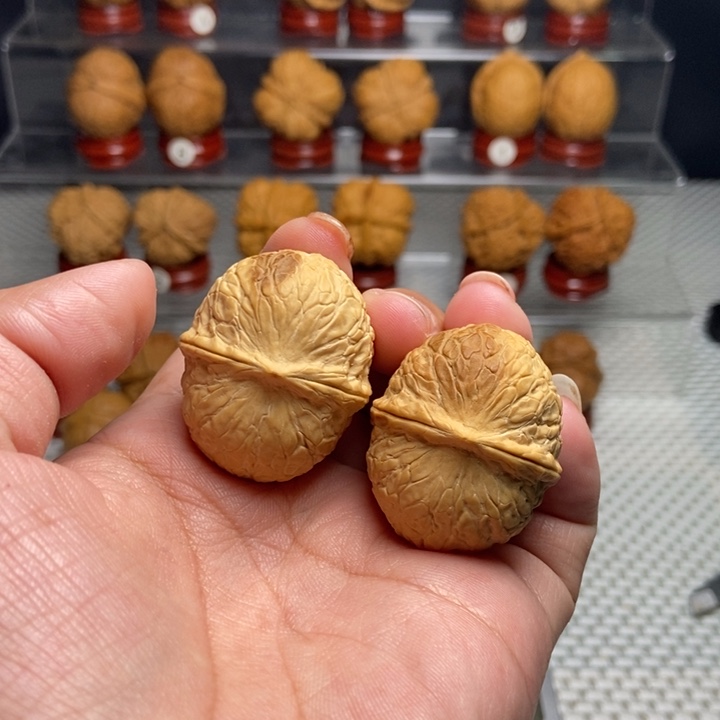 文玩核桃把件招财进宝49