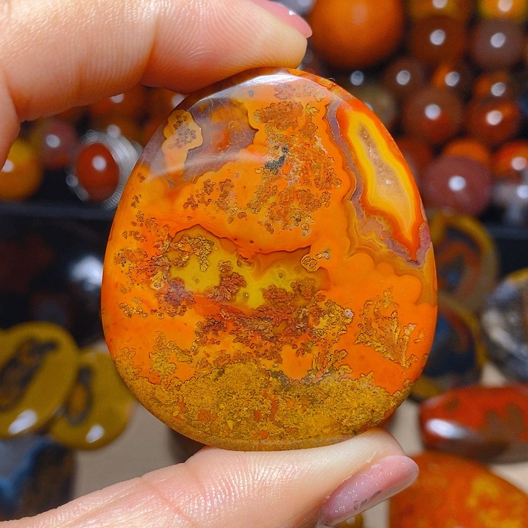 未镶嵌颈饰玛瑙/玉髓