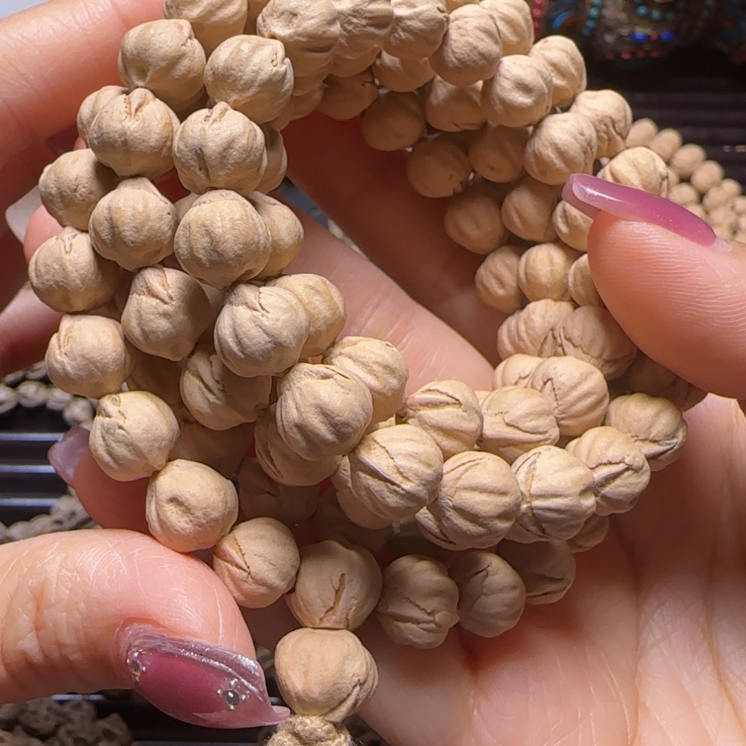 跋***扈柏香籽/百香籽吊坠