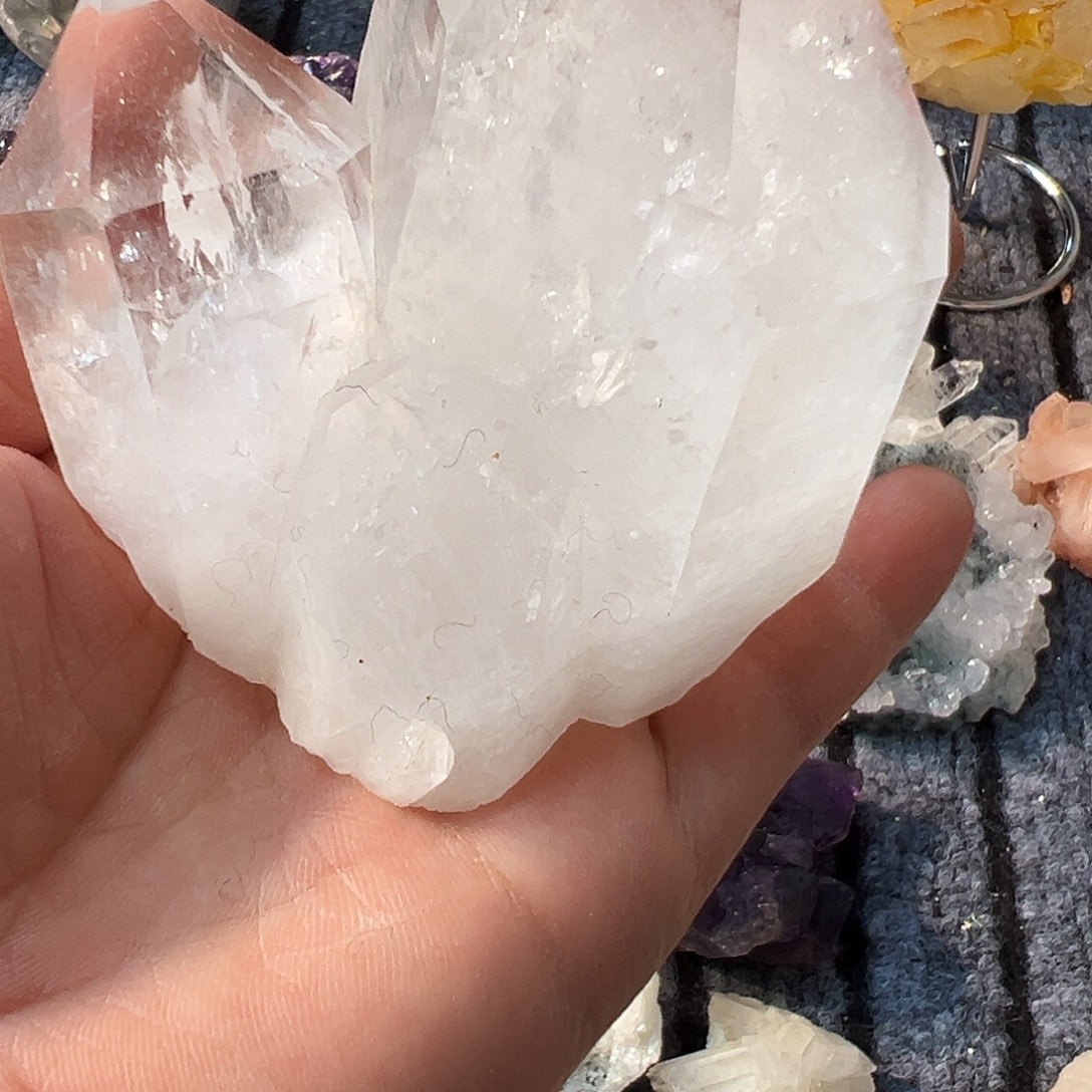 水晶未镶嵌珠宝半成品