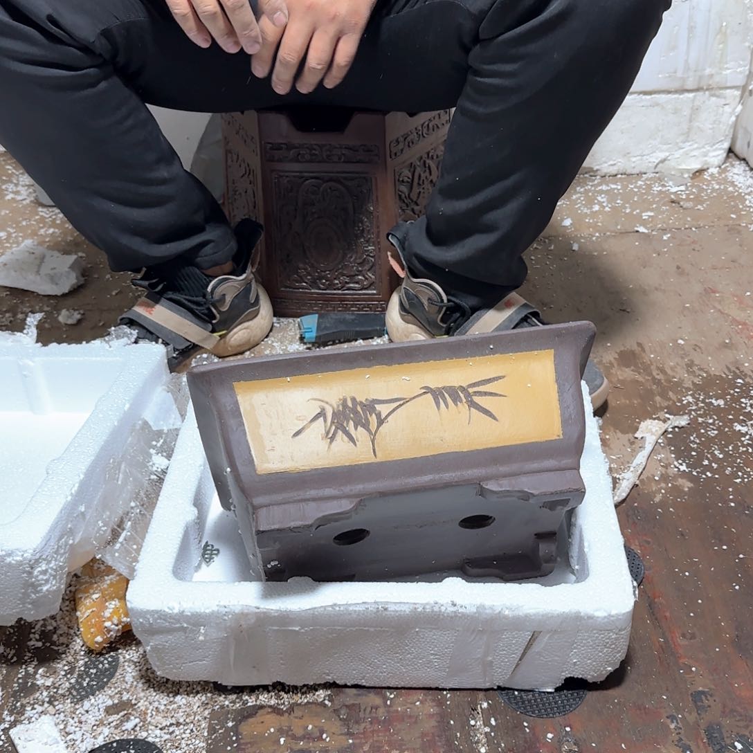 紫砂花盆瑕疵和瑕疵的