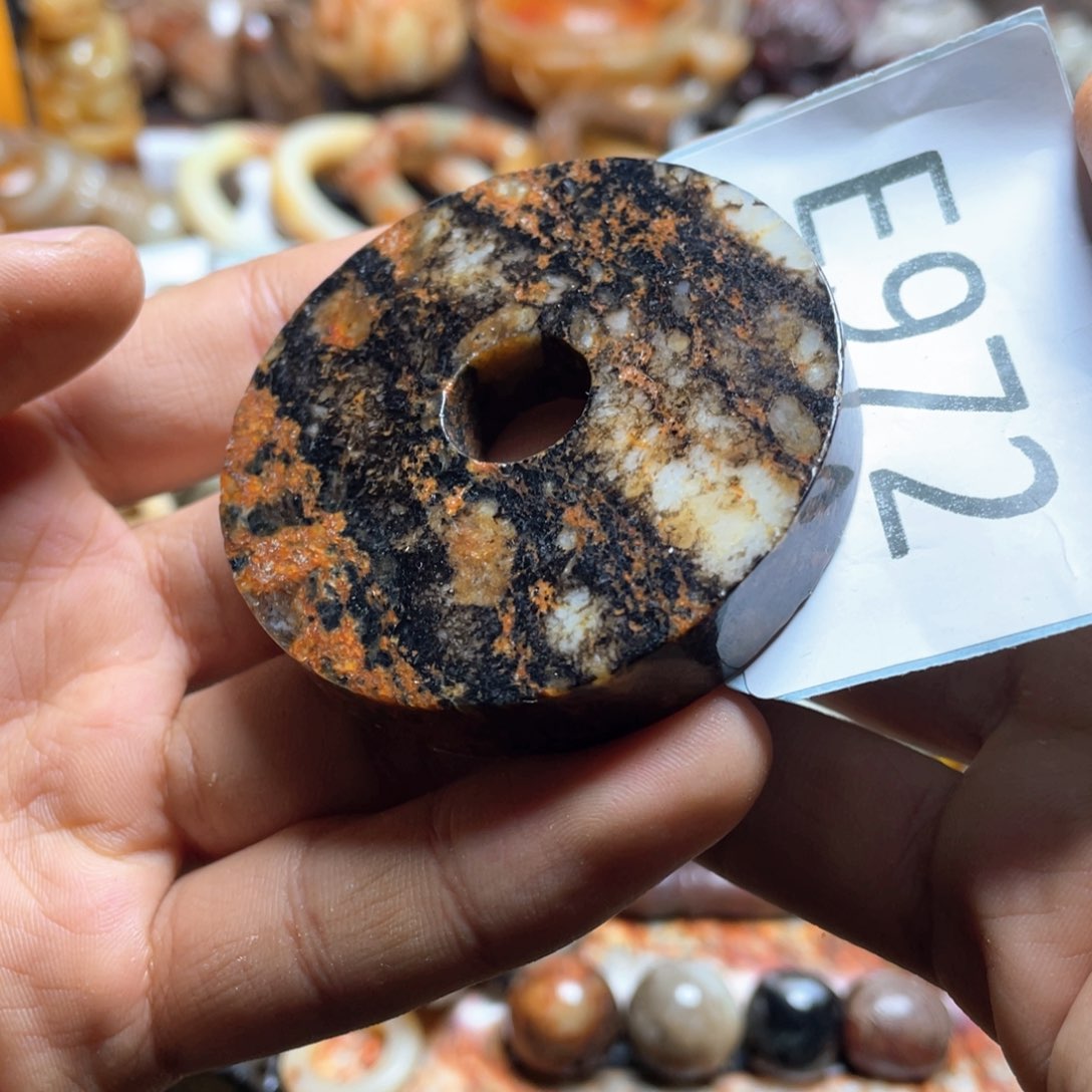 和田玉（糖玉）挂件未镶嵌