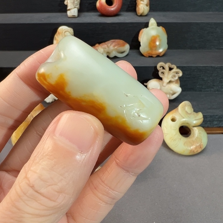 大***客和田玉（糖玉）未镶嵌颈饰北方红山文化时期风格勒子