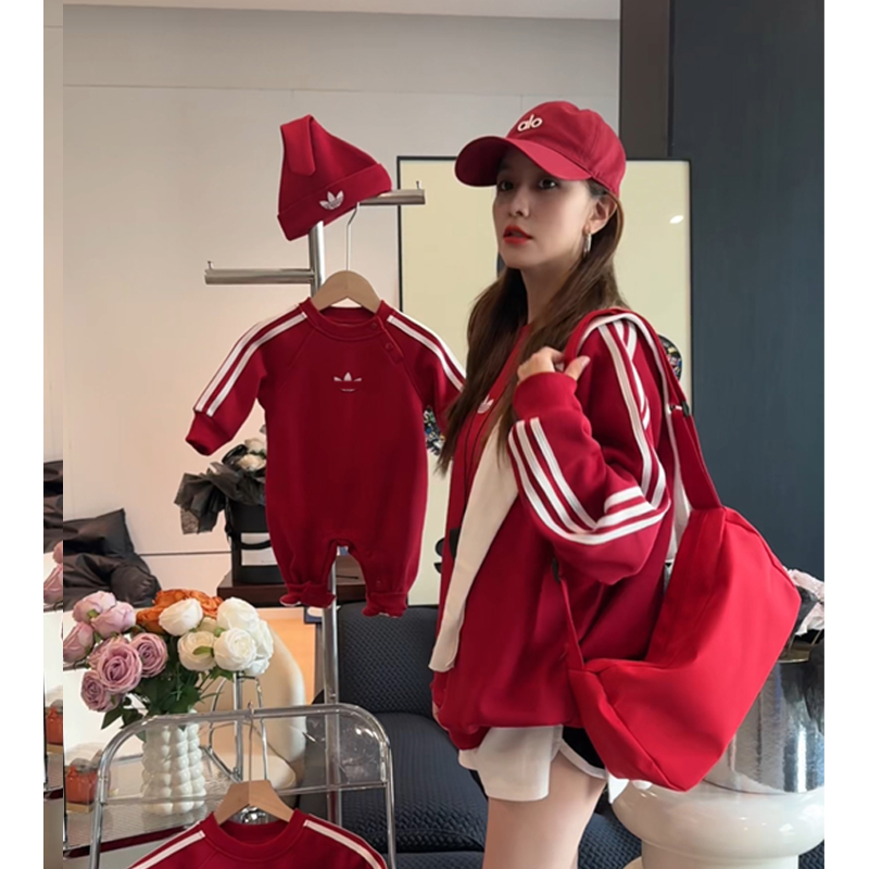 [红色三杠小草]秋冬一家三口四口亲子装纯棉卫衣婴儿连体爬服加绒