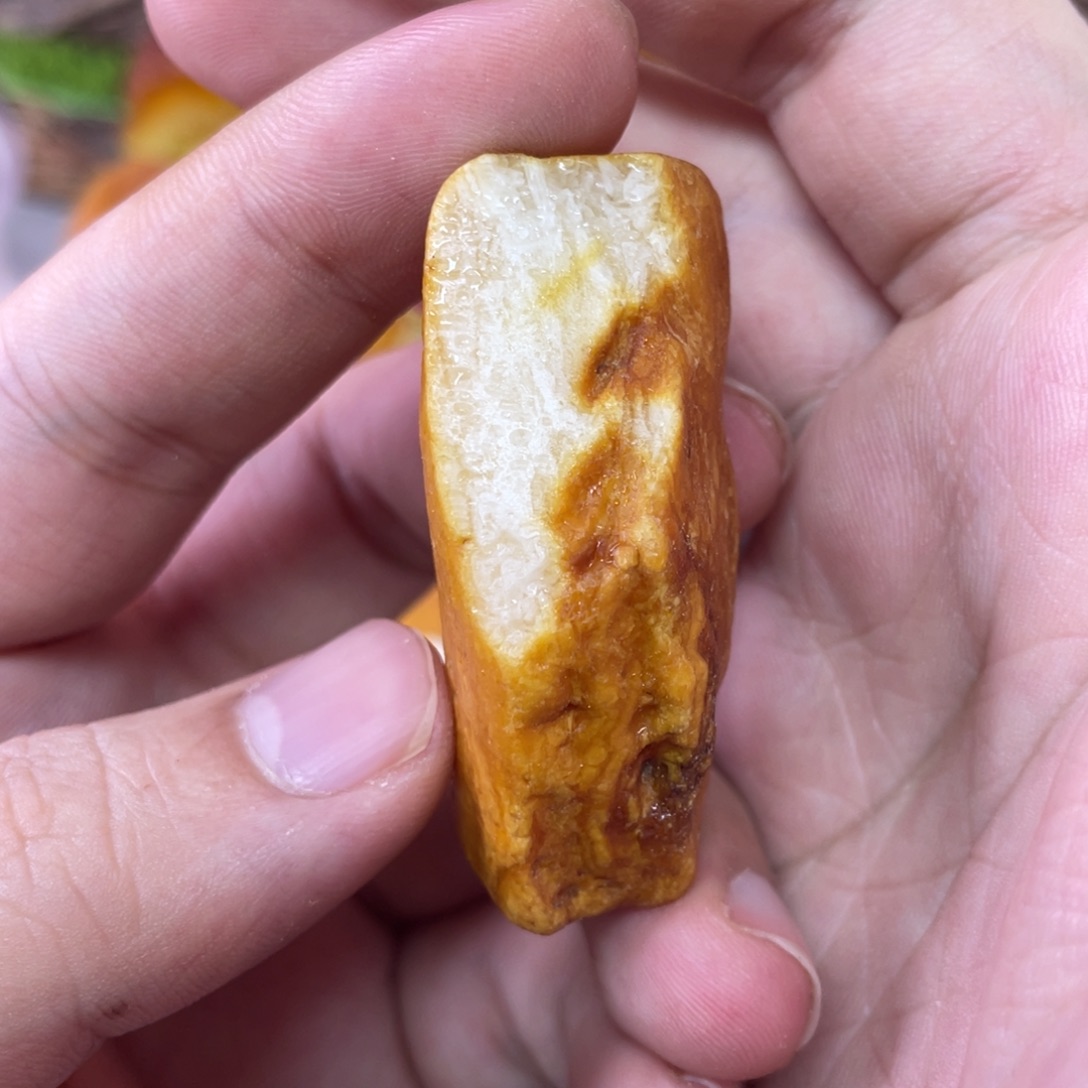 定制琥珀天然琥珀