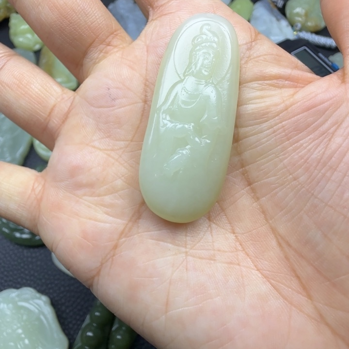 和田玉未镶嵌颈饰