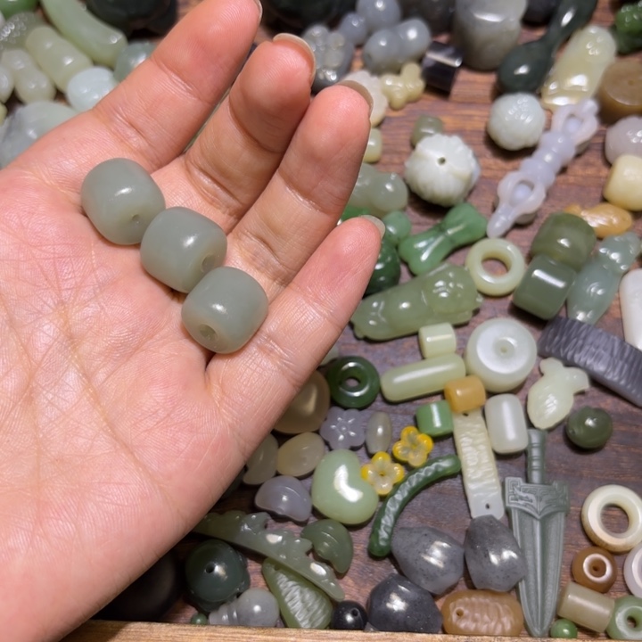 和田玉未镶嵌珠宝半成品用****1