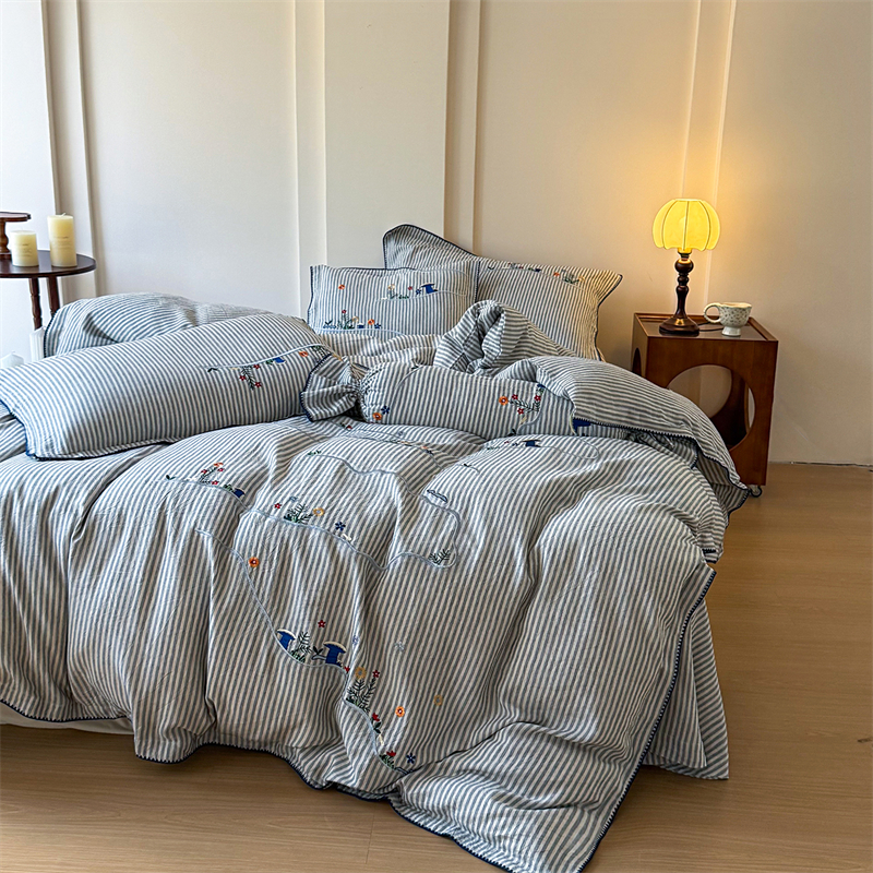 【超级红】棉麻竹纤维刺绣八件套-山涧浅溪-蓝条纹 