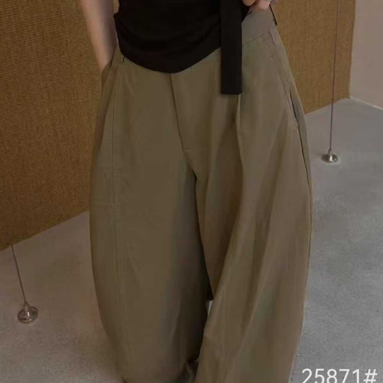 欧货休闲弯刀裤秋季新款显瘦宽松阔腿直筒百搭洋气