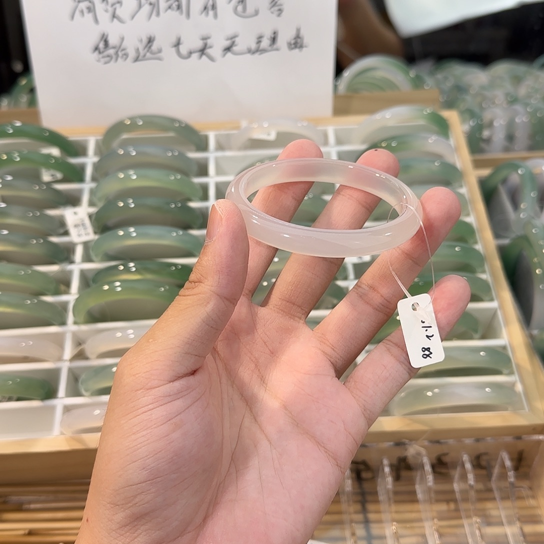 手镯玛瑙/玉髓未镶嵌圈口57.2