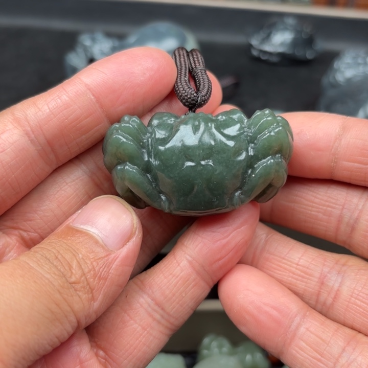 和田玉吊坠未镶嵌