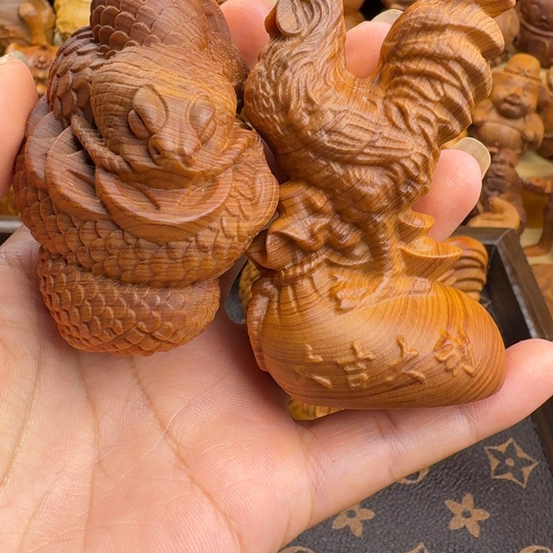 豪***队柏木（崖柏）崖柏蛇和鸡，一物一拍