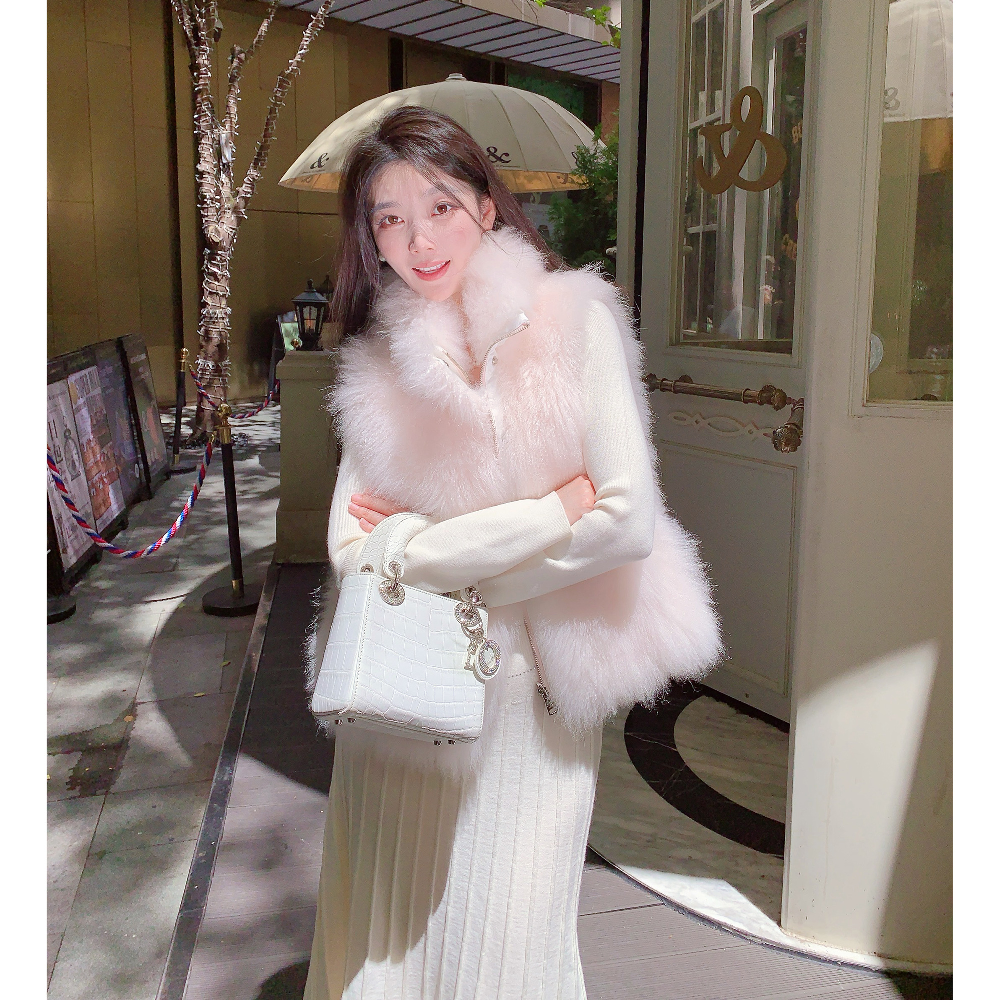 MissLuxury【绒绒暖冬】山羊绒皮毛一体皮草马甲立领短款外套女冬