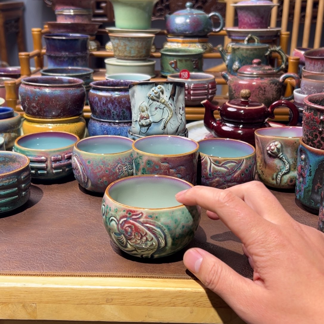 虚***虚钧瓷的制作工艺和工艺都是非常