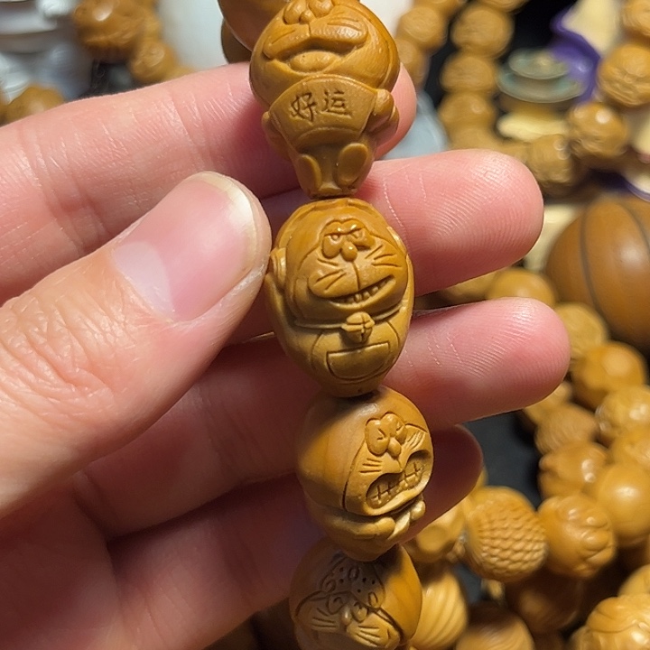 橄榄核手串/手链铁ID哆啦A梦