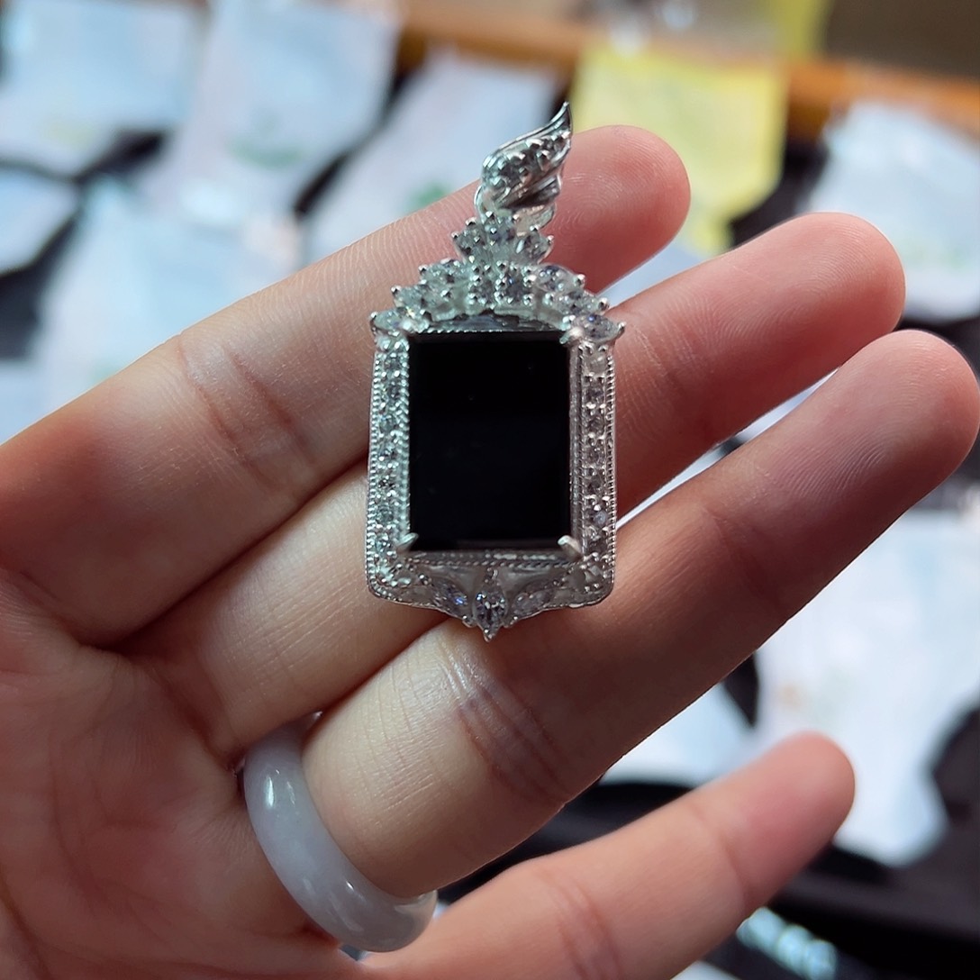 【闪购商品】未镶嵌定制翡翠