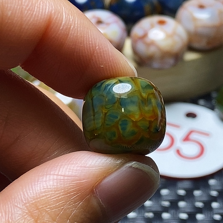 沙***洲玛瑙/玉髓未镶嵌颈饰
