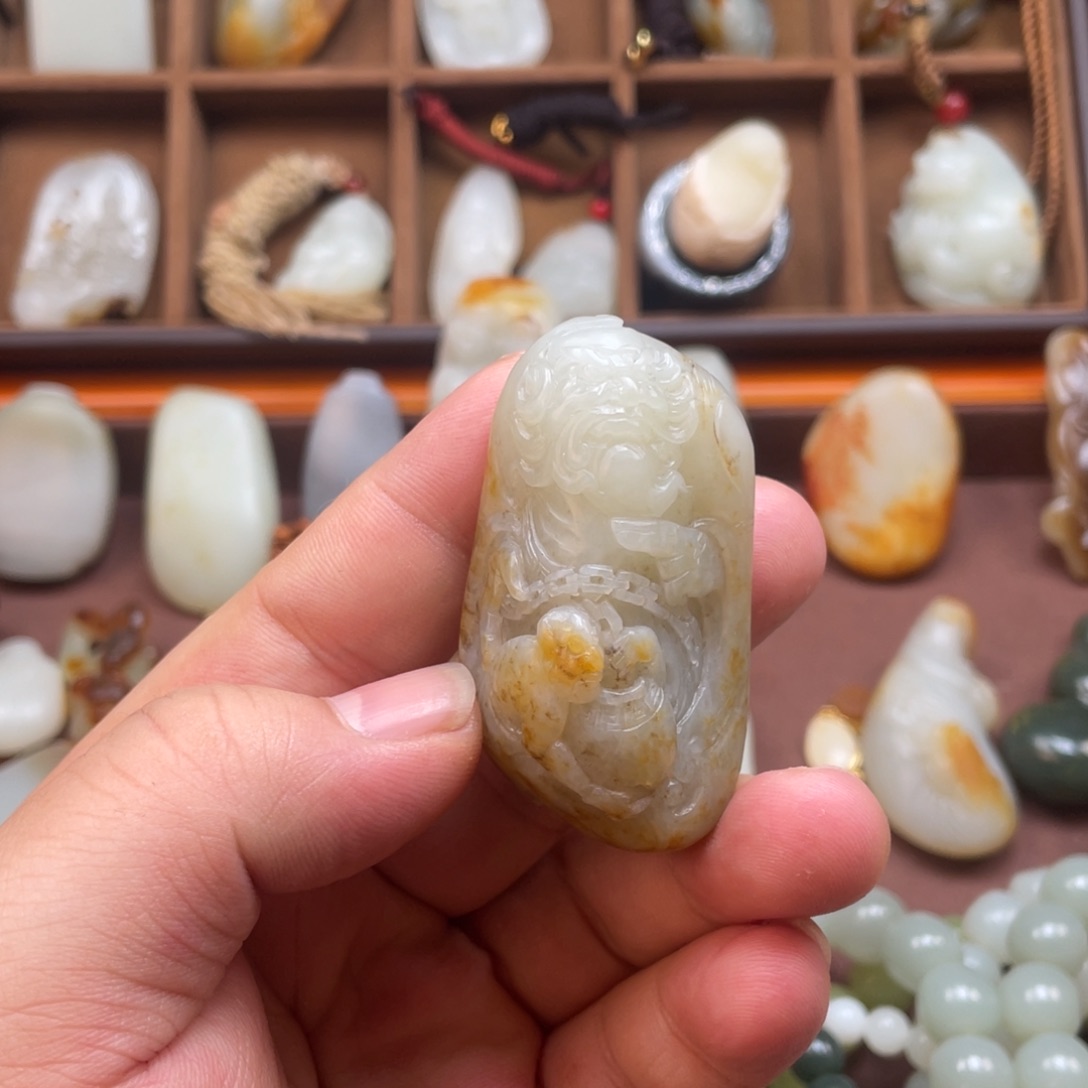 和田玉未镶嵌挂件