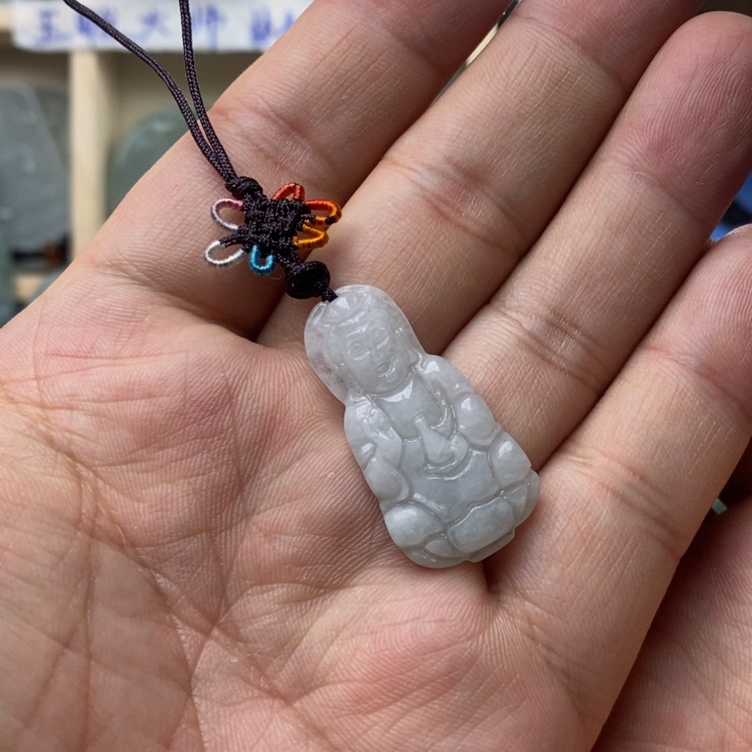 翡翠颈饰未镶嵌翡