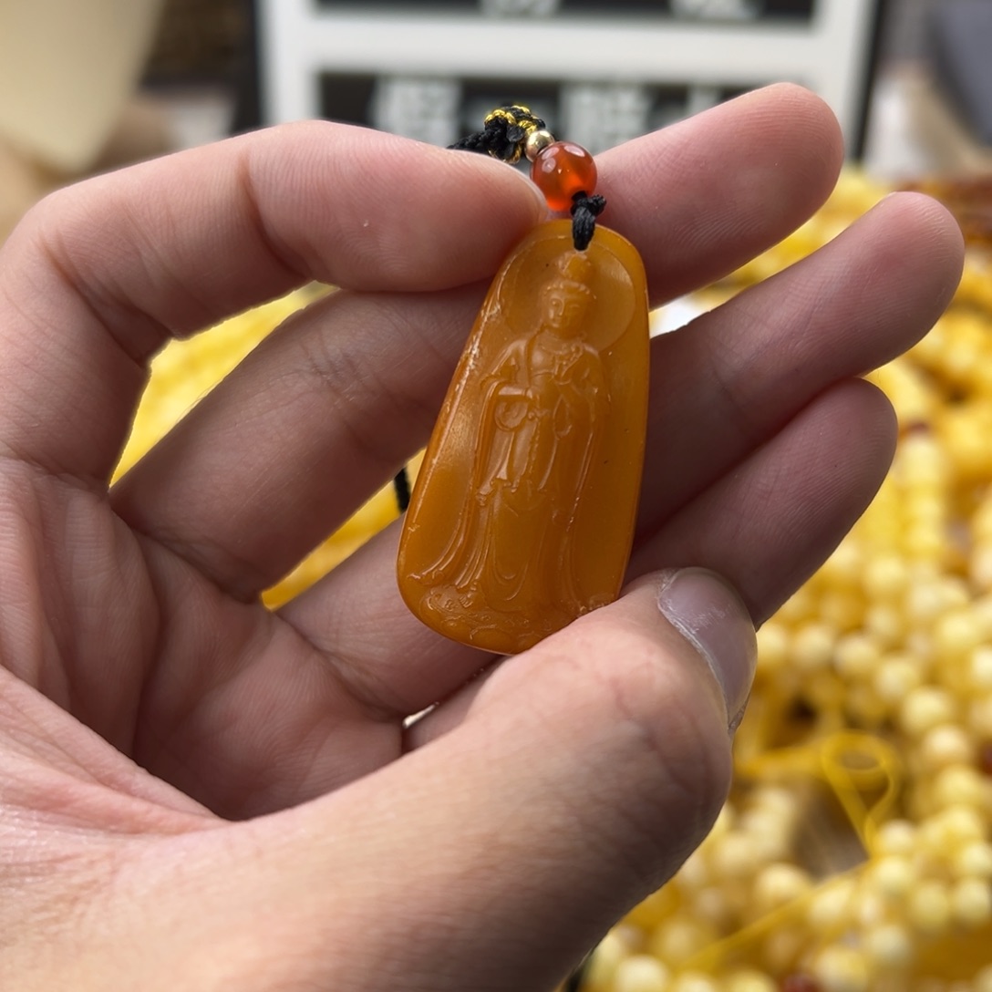 琥珀珠宝奇石未镶嵌